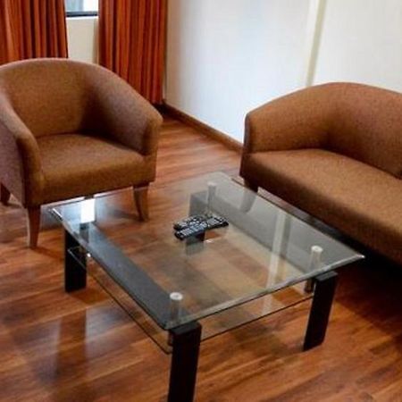 Hotel Hill View Kochi Buitenkant foto